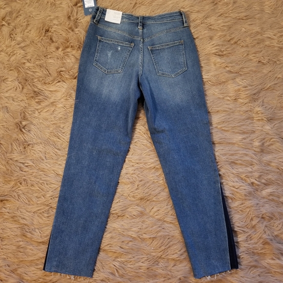 Ladies Jeans - Picture 2 of 2